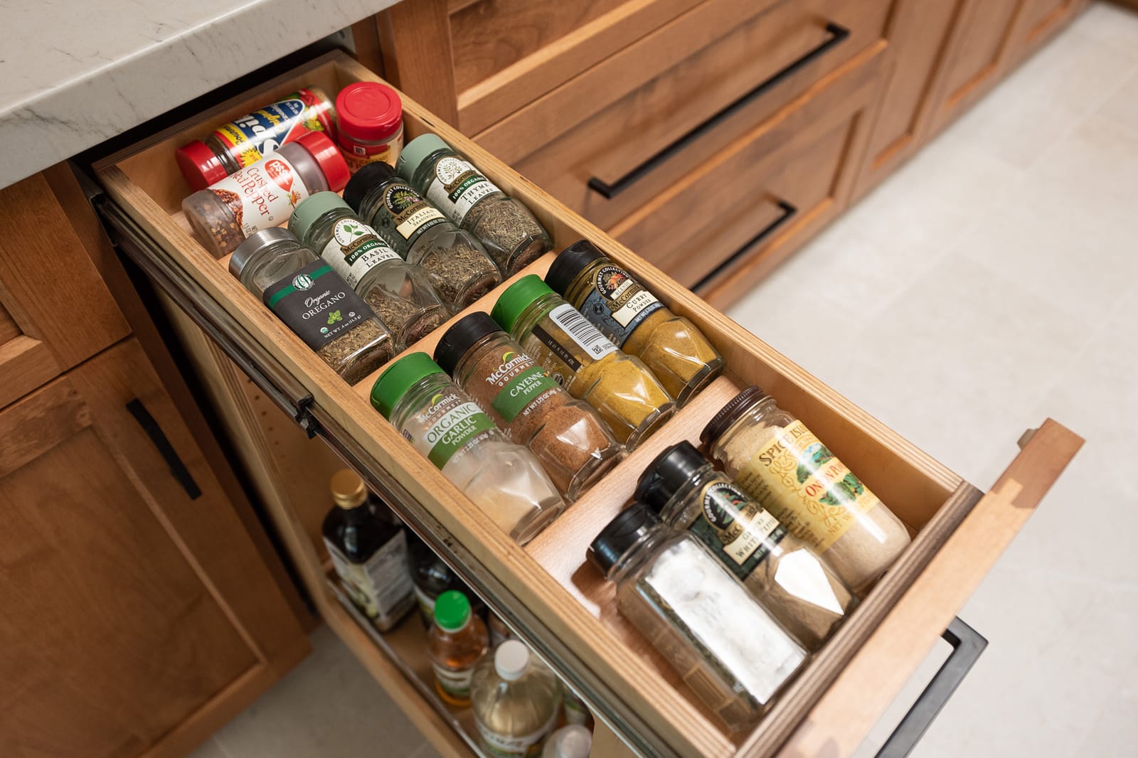 Tiered spice-drawer insert