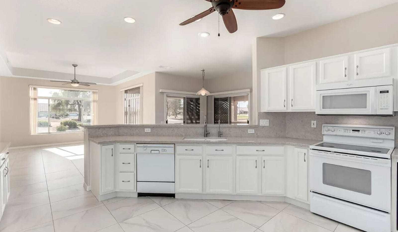 Warm & Functional Chef’s Kitchen in Surprise, AZ, before photo 2