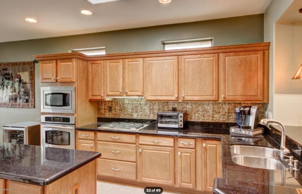 Example before photo, Straight-on at each wall